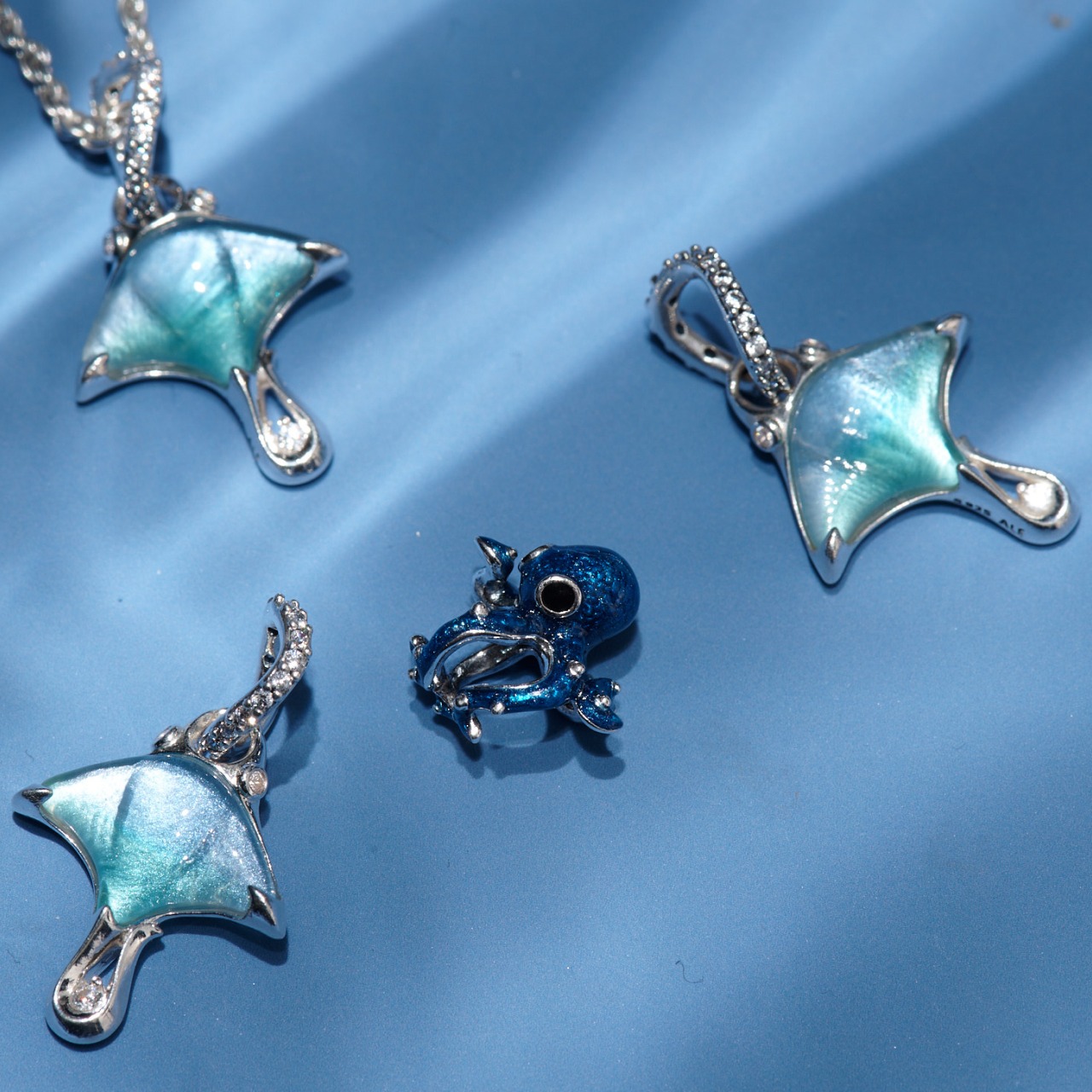 Pandora - Campaign 206 - Summer is calling... - EN - Image Set 1 - 1280x1280