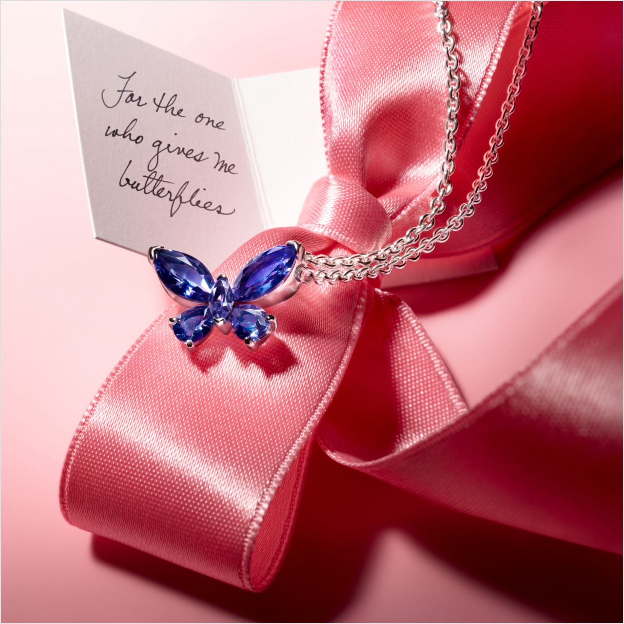 Pandora - Campaign 196 - A little flutter. A lot of shine. - EN - Image Set 1 - 1280x1280